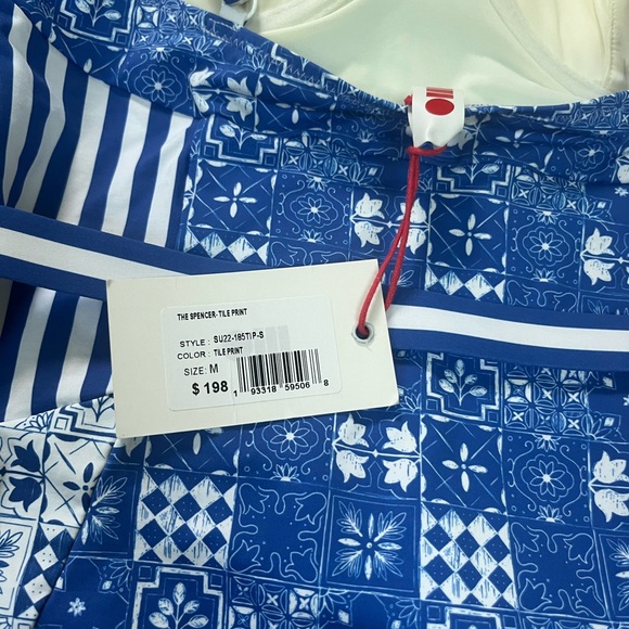 Solid and striped once piece - Picture 5 of 6